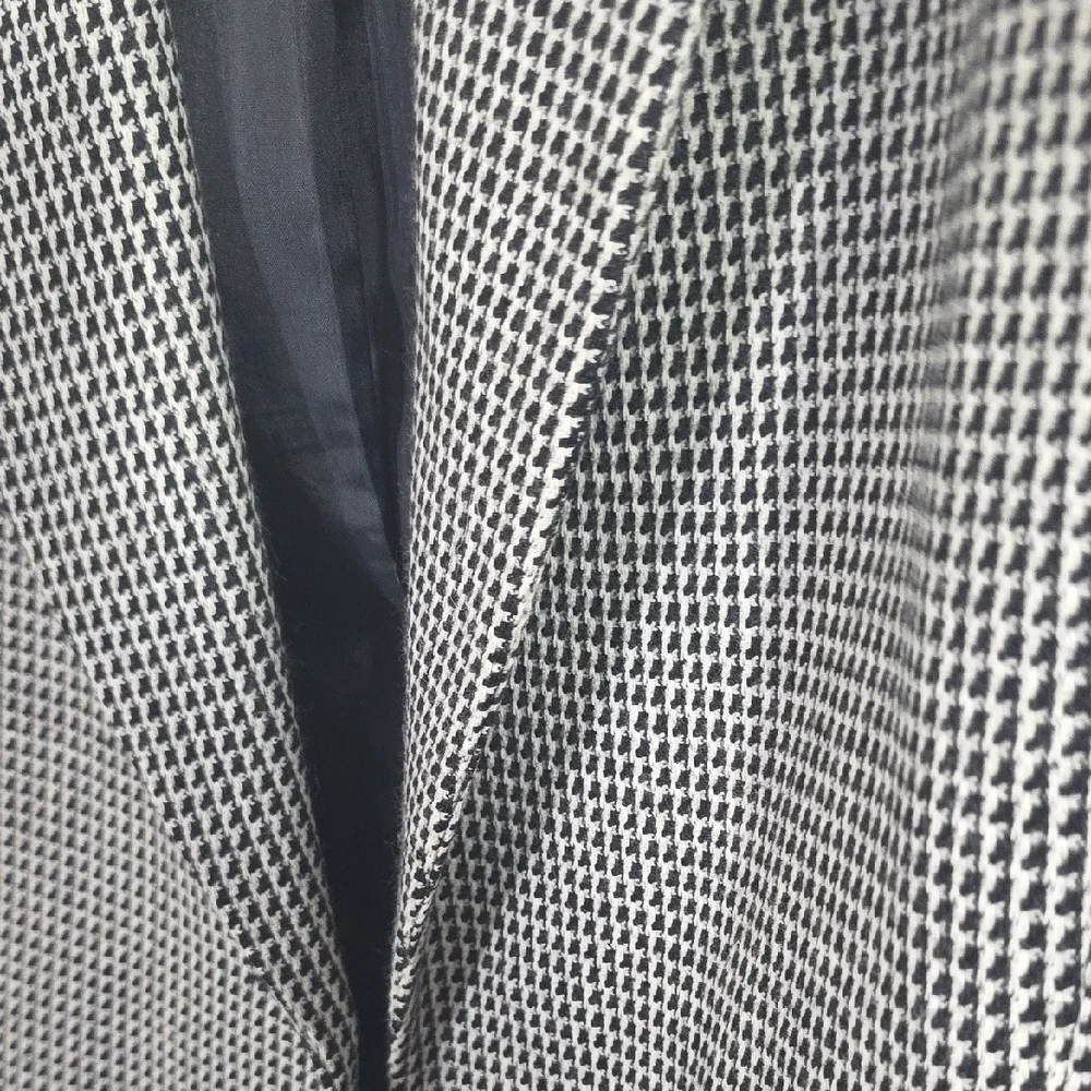 Harve Benard Houndstooth Wool Blazer